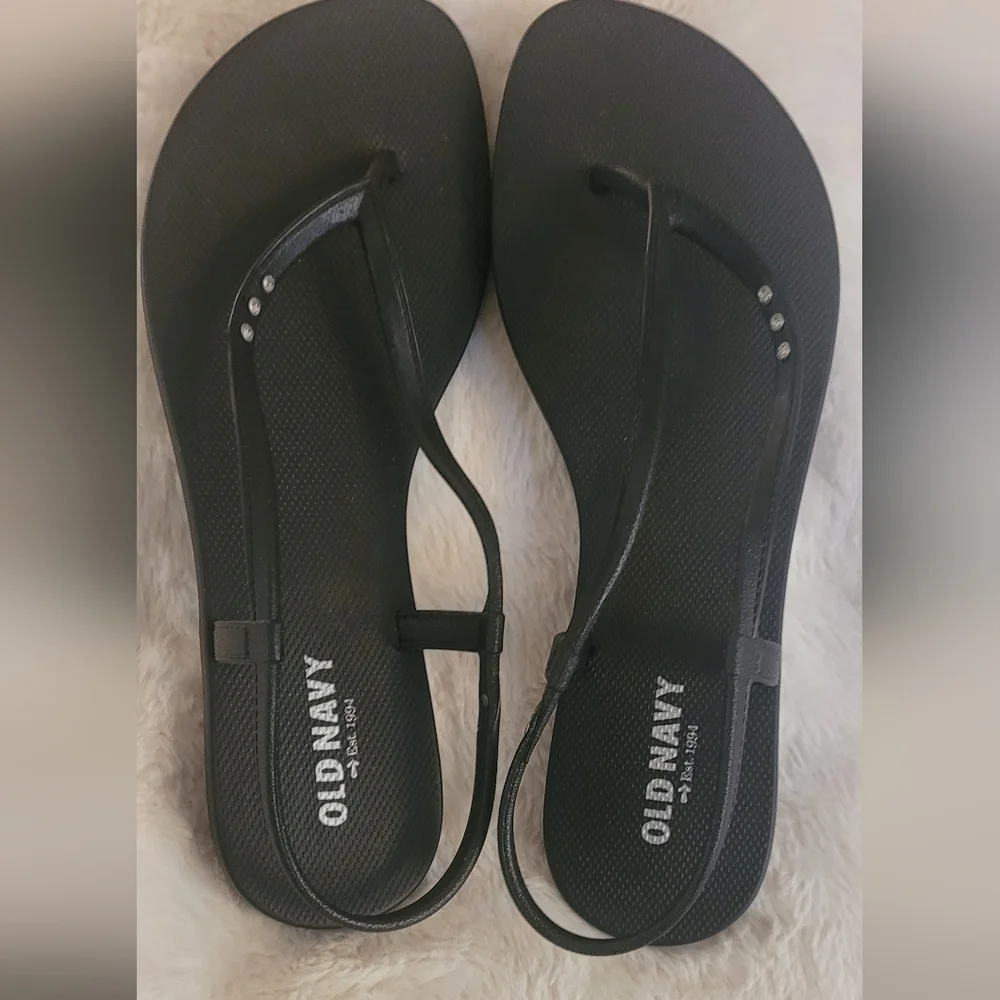 Old Navy Women's Black Sandals - Picture 1 of 5
